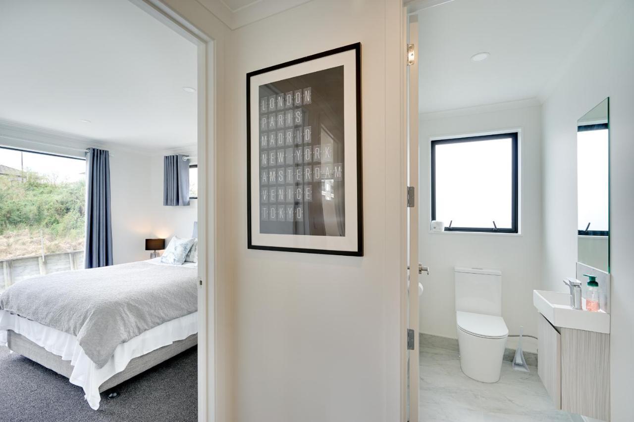 Fabulous River View - Brand New House In Hamilton Exteriér fotografie
