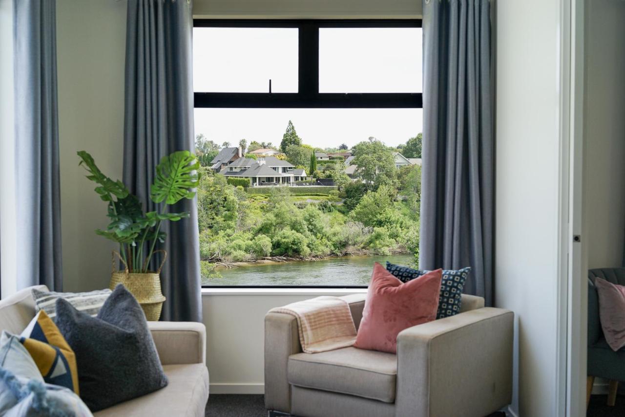 Fabulous River View - Brand New House In Hamilton Exteriér fotografie