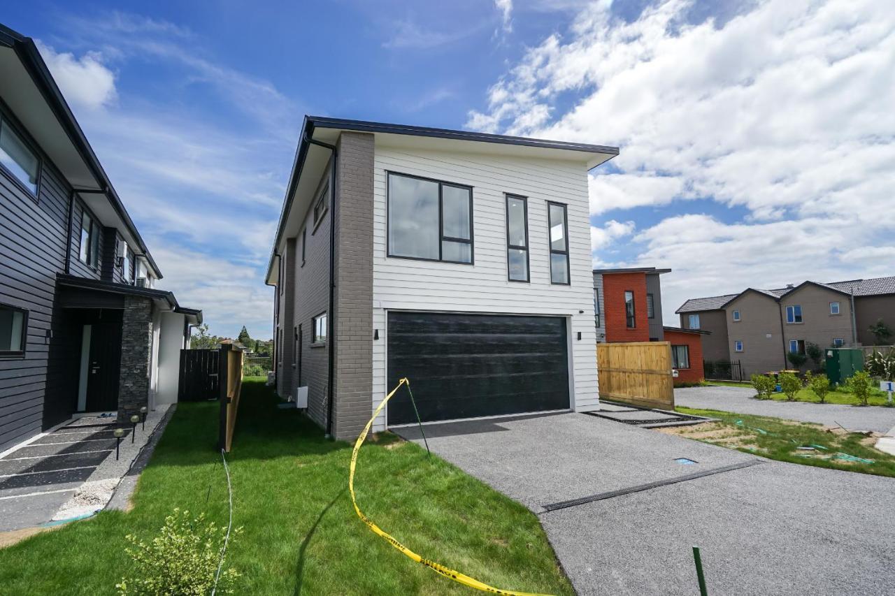 Fabulous River View - Brand New House In Hamilton Exteriér fotografie